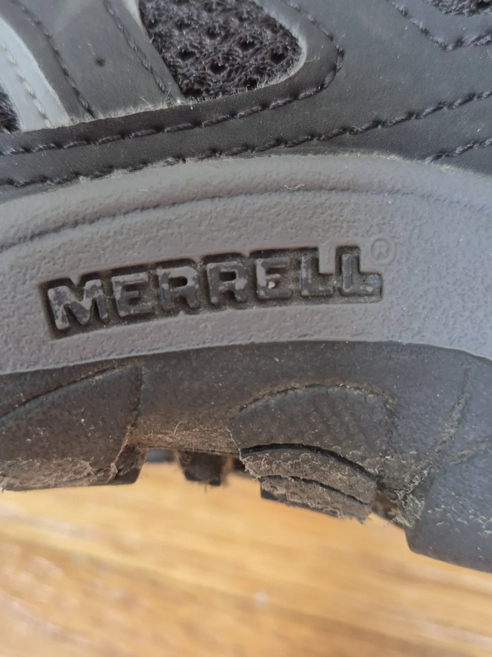 Merrell Oakcreek Mid Lace Waterproof Hiking Boots Black 11.5 Toddler EUC